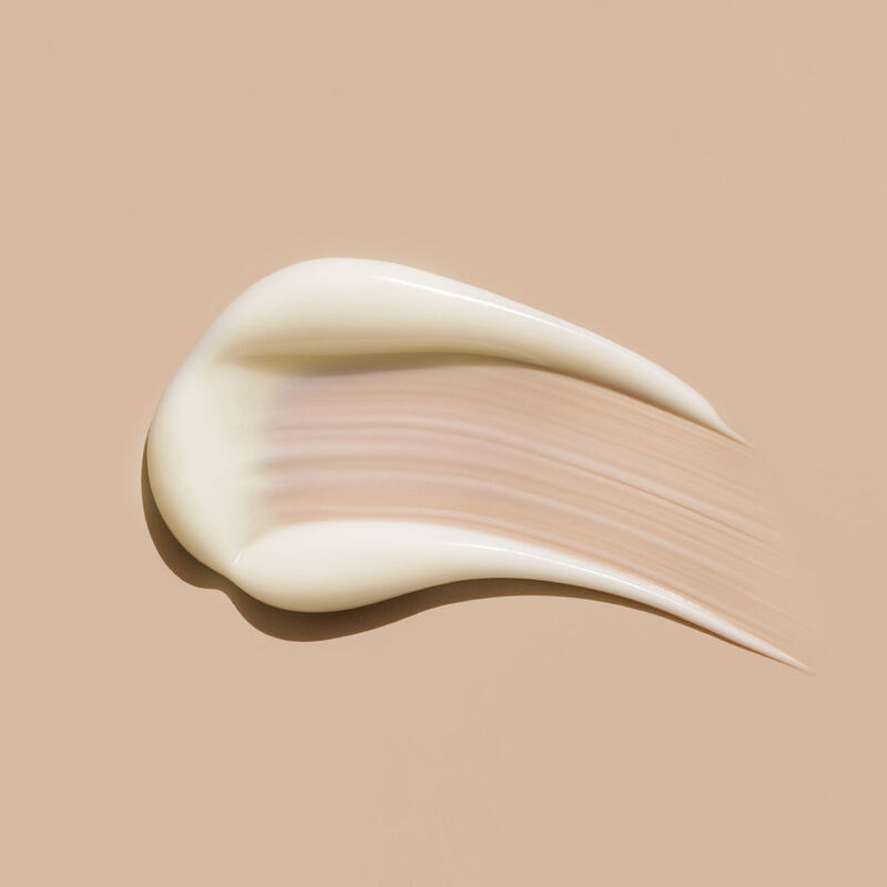 OEM ODM customized lustrous moisturizing essence lotion containing vitamin C to bring moisture and luster to the skin, create smooth and shiny skin day and night, and resist aging and wrinkles